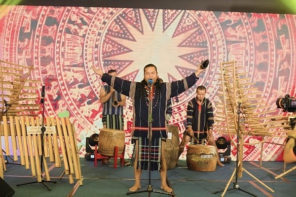 Người K’Ho dưới chân núi Lang Biang làm du lịch - Anh 4