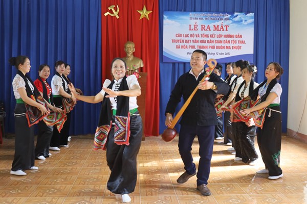 Giữ niềm đam mê văn hóa Thái - Anh 1