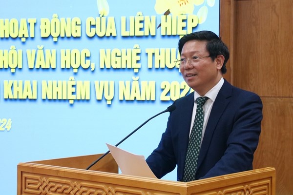 Phát huy tài năng của các văn nghệ sĩ, thúc đẩy sáng tạo VHNT - Anh 3