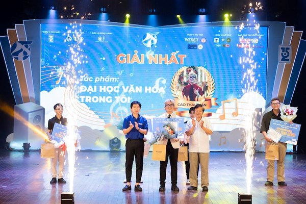 Trao giải và trình diễn ca khúc cuộc thi sáng tác “Còn mãi với thời gian” - Anh 2