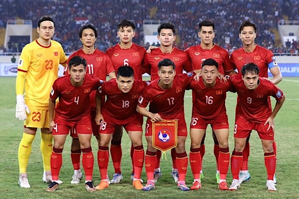 Cơ hội và thử thách - Anh 1
