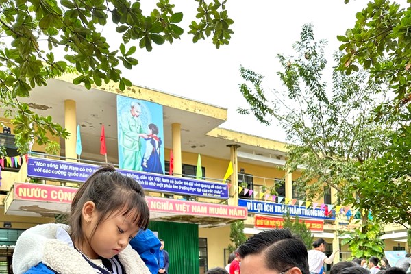 Mang Tết sớm đến với người lao động - Anh 2