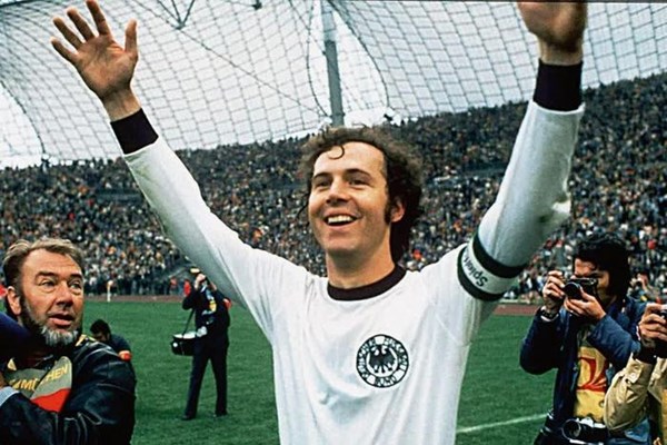"Hoàng đế bóng đá" Franz Beckenbauer qua đời ở tuổi 78 - ảnh 1