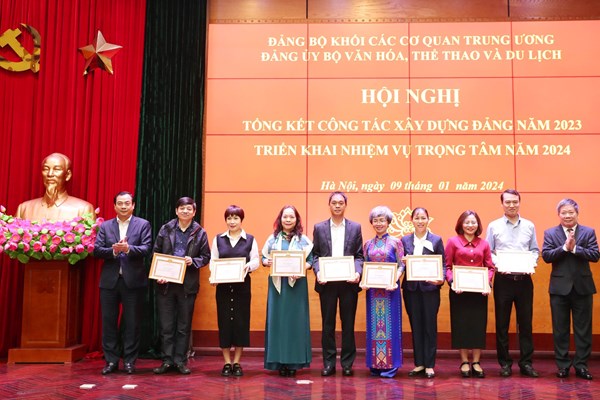 Đảng bộ Bộ VHTTDL: Tập trung lãnh đạo, lan tỏa, chuyển biến tích cực trong mỗi cán bộ, đảng viên - Anh 9