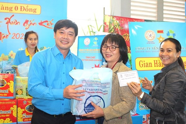 Nỗ lực chăm lo Tết cho người lao động - Anh 3