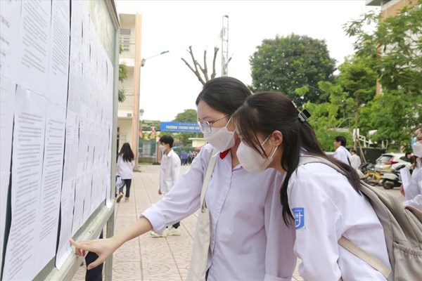 Tuyển sinh đại học, cao đẳng: Giảm dần xét tuyển học bạ - Anh 1