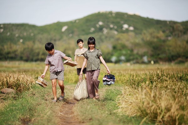 Phim Nhà nước đặt hàng: “Gỡ khó” con đường ra rạp - Anh 1