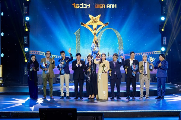 Ngôi sao Xanh 2023 trao 27 chiếc cúp cho nghệ sĩ và tác phẩm trong và ngoài nước - Anh 1