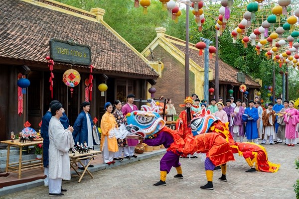 Xu hướng du xuân thưởng tết mới mẻ của người Việt - Anh 5