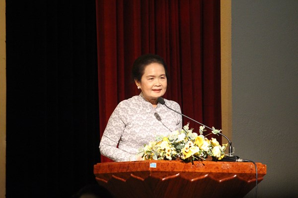Hội Nhà văn TP.HCM từng bước khẳng định vị thế - Anh 1
