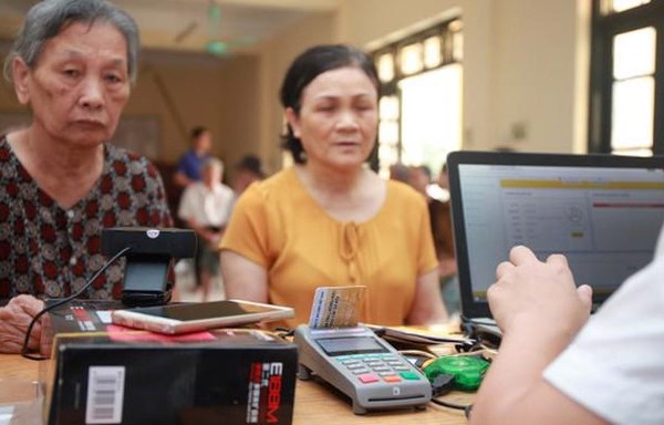 Đề nghị làm việc thứ 7, chủ nhật để mở tài khoản chi trả ưu đãi an sinh xã hội - Anh 1