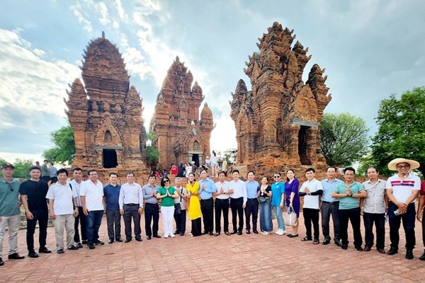 Ninh Thuận: Tập trung phát triển du lịch cộng đồng, nông nghiệp - nông thôn - Anh 7