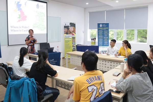 Quy hoạch mạng lưới cơ sở giáo dục ĐH: Nên “mạnh tay” với những cơ sở hiệu quả thấp - Anh 1