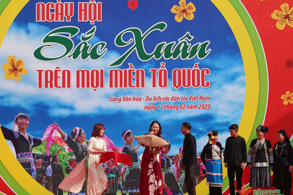 Ngày hội “Sắc Xuân trên mọi miền Tổ quốc” năm 2024 - Anh 1