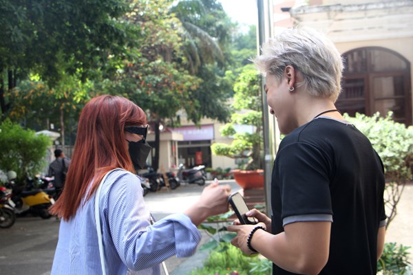 Vụ giảng viên ném điện thoại vào nhạc sĩ Lưu Thiên Hương: Hai bên thừa nhận phần sai của mình - Anh 2