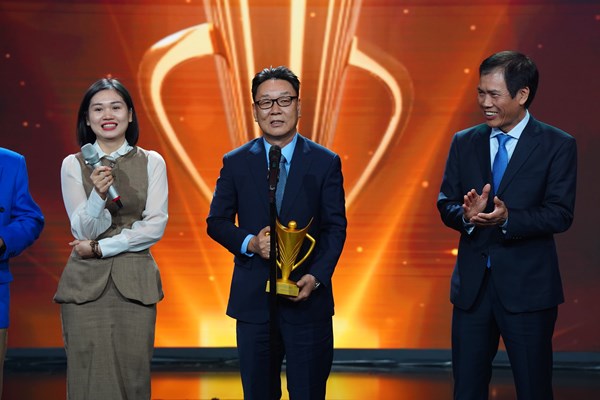 Gala Cúp chiến thắng 2023: Vinh danh VĐV Phạm Quang Huy và Trần Thị Thanh Thuý - Anh 3