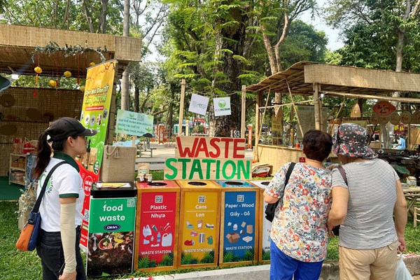 Không gian “Tết Xanh” tại Lễ hội Tết Việt năm 2024 - Anh 1