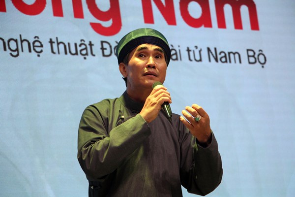 Trang bị “vốn liếng văn hóa” về Đờn ca tài tử Nam Bộ cho sinh viên - Anh 1