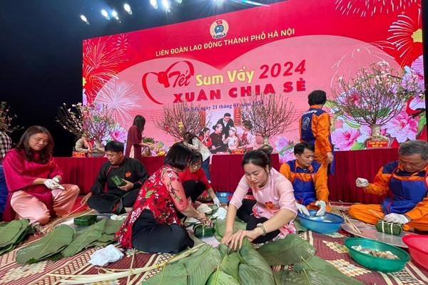 Ấm áp Chợ Tết Công đoàn năm 2024 - Anh 5