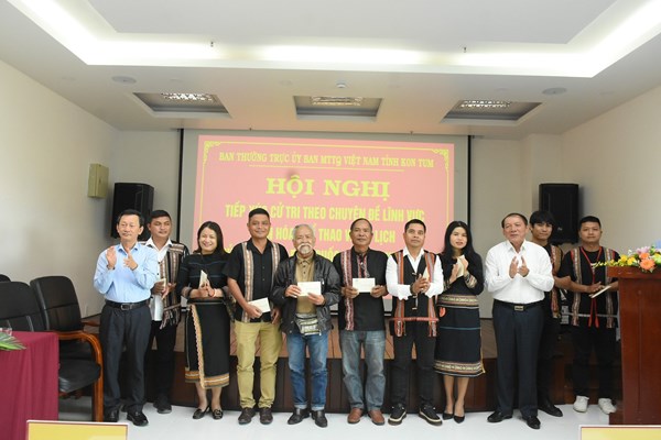 Bộ trưởng Nguyễn Văn Hùng: Phát triển văn hóa phải được tiến hành đồng bộ, thống nhất, có trọng tâm, trọng điểm, phù hợp với điều kiện thực tiễn - Anh 5