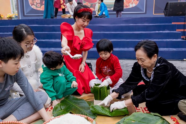 Xu hướng sắm Tết năm 2024: Đi một nơi, sắm cả Tết - Anh 3