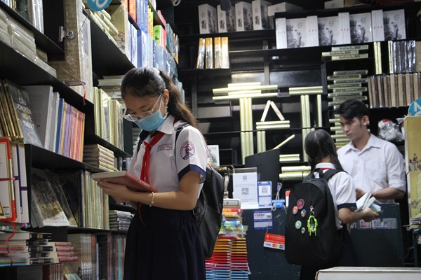 Xây dựng Đường sách TP.HCM thành điểm hẹn văn hóa - du lịch: Mỗi cá nhân là một đại sứ văn hóa - Anh 1