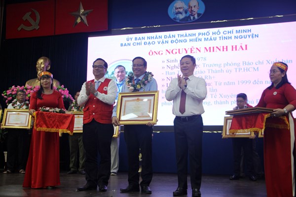 Phát động Chiến dịch vận động hiến máu tình nguyện dịp Tết - Anh 1
