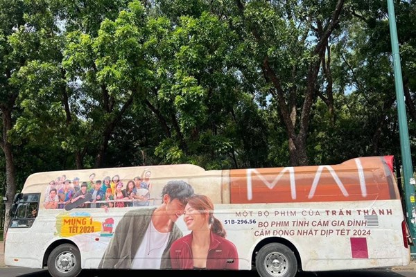 Phim Tết của Trấn Thành quảng cáo trái luật trên xe khách: Mức phạt có thể lên đến 25 triệu đồng? - Anh 4