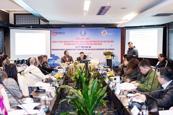 Giảm thiểu nguy cơ mắc các bệnh lây truyền từ động vật sang ngườI - Anh 1