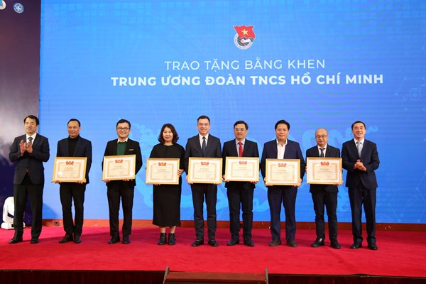 Chuyển đổi số trong khám sàng lọc bệnh lý về phổi, tim mạch, thận trong năm 2024 - Anh 3
