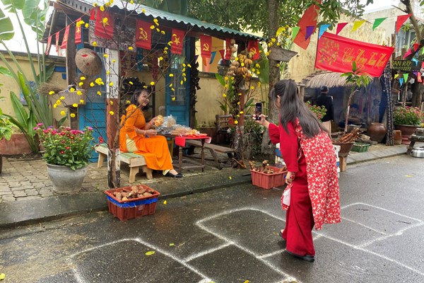 Đà Nẵng: Tiệm “cà phê rác tái chế” - Anh 1