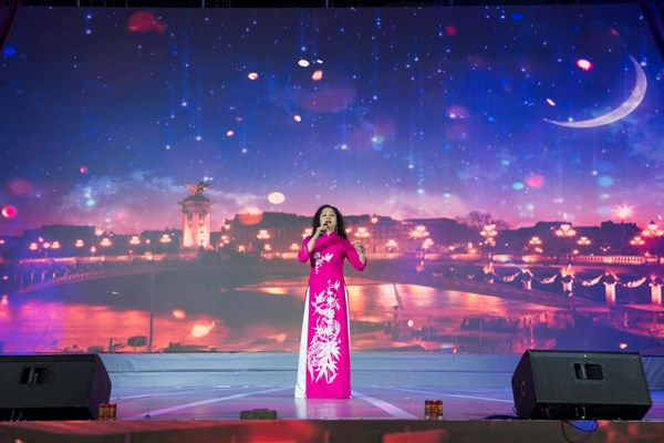 Nhịp cầu Ví, giặm mừng Đảng, mừng Xuân - Anh 2