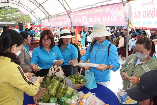 Tết ấm áp tình thương - Anh 1