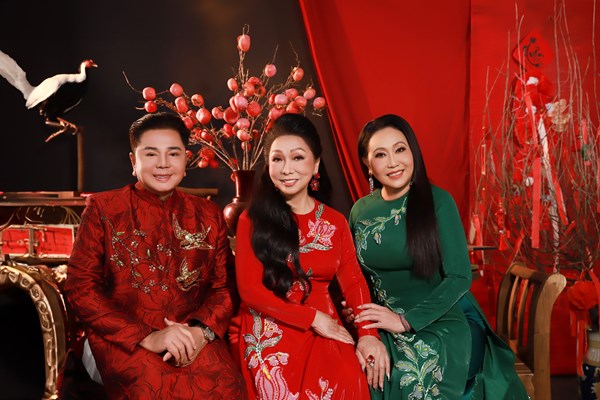 NSND Bạch Tuyết: “Những ngày Tết của cải lương giúp tôi lớn lên...” - Anh 3