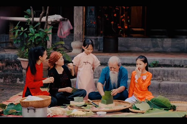 Nữ biên kịch “chào sân” âm nhạc đậm vị Tết xưa - Anh 1