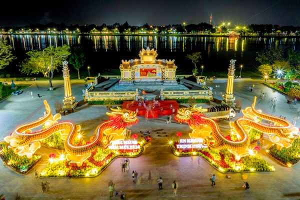 Cặp linh vật rồng sáng tạo từ nghệ thuật kiến trúc triều Nguyễn - Anh 2