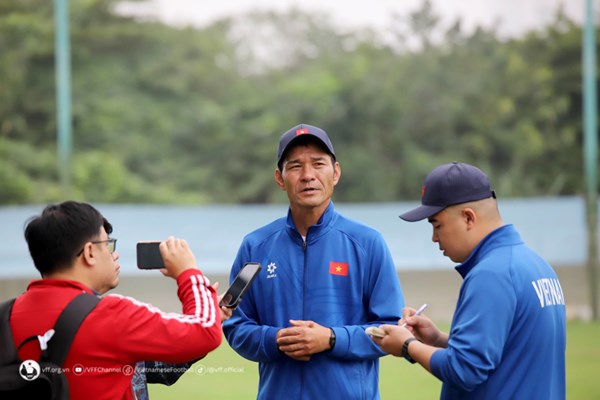 Cầu thủ U20 nữ Việt Nam được giao các bài tập trong dịp Tết để duy trì thể lực và phong độ - Anh 1