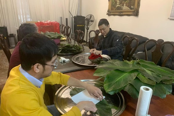 Chương trình “Xuân quê hương - Tết sum vầy 2024” tại Iran - Anh 2