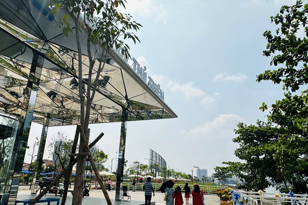 Ga tàu thủy Thủ Thiêm đi vào hoạt động - Anh 1