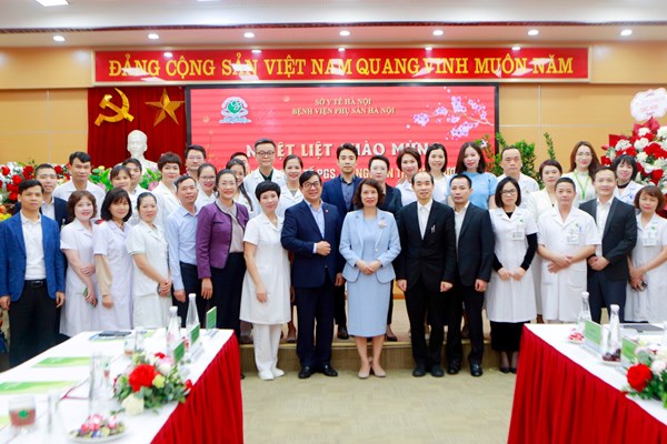 Benh vien Phu san Ha Noi san sang cong tac cap cuu trong nhung ngay nghi Tet - Anh 1