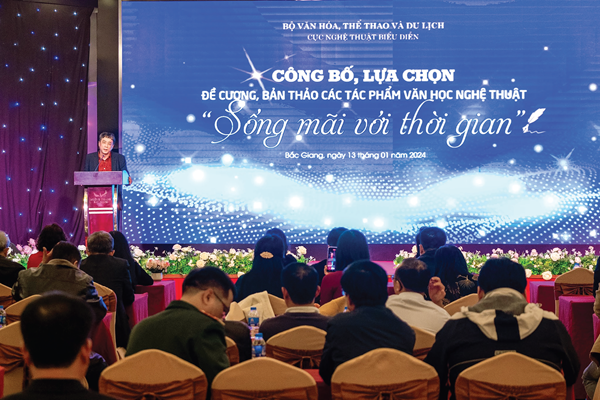 Hướng đến tầm vóc lớn lao của một nền văn học, nghệ thuật - Anh 1