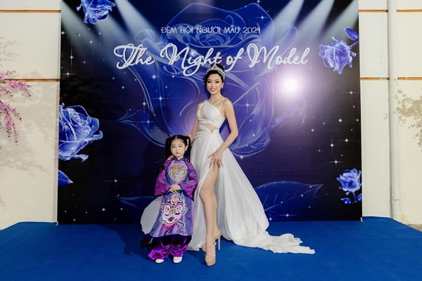 Nguyễn Phạm Ngân Anh đoạt giải “Siêu mẫu nhí tiêu biểu” tại The Night of Model 2024 - Anh 3