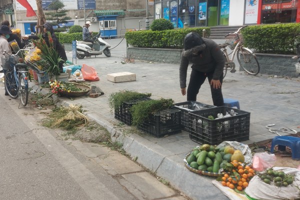 Hàng quán chiều 30 Tết: Nơi 