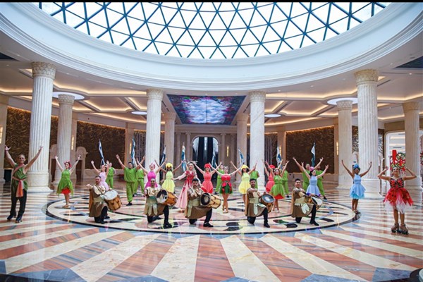 Hàng nghìn du khách tưng bừng trẩy hội xuân tại Sun World Ba Na Hills - Anh 11