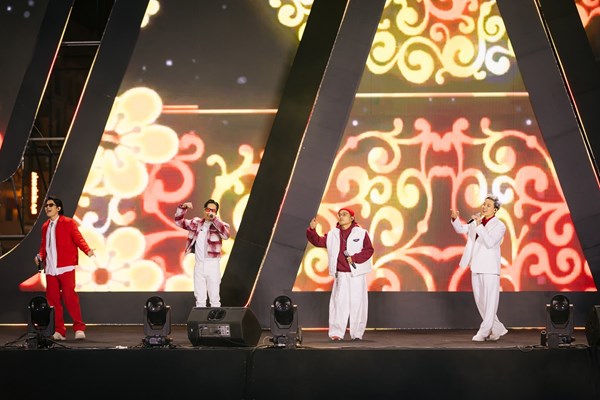 Hàng vạn du khách “cháy hết mình” trong siêu lễ hội âm nhạc đón năm mới tại Grand World - Anh 5
