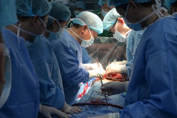 Niềm hy vọng mới của nữ sinh viên sau 5 ngày được ghép phổi - Anh 1