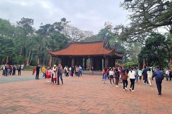Du lịch Thanh Hóa thu 588 tỷ trong 7 ngày Tết Nguyên đán - Anh 1