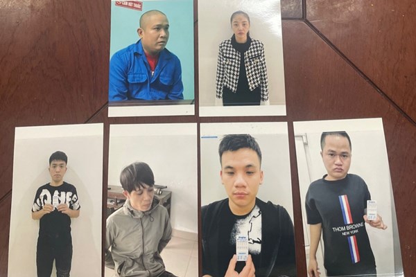 Bắt giữ 2 vợ chồng cầm đầu đường dây mua bán trái phép ma túy - Anh 1