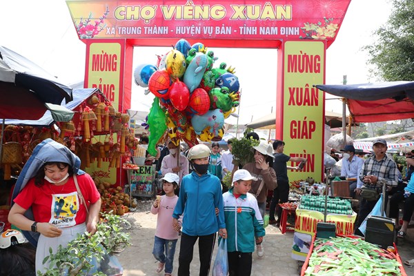 Để có một mùa lễ hội văn minh, lành mạnh: Bền bỉ gạn đục khơi trong - Anh 4