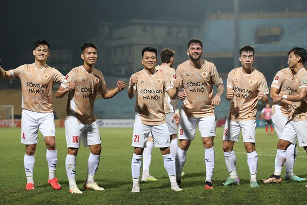Hấp dẫn ngày trở lại - Anh 2